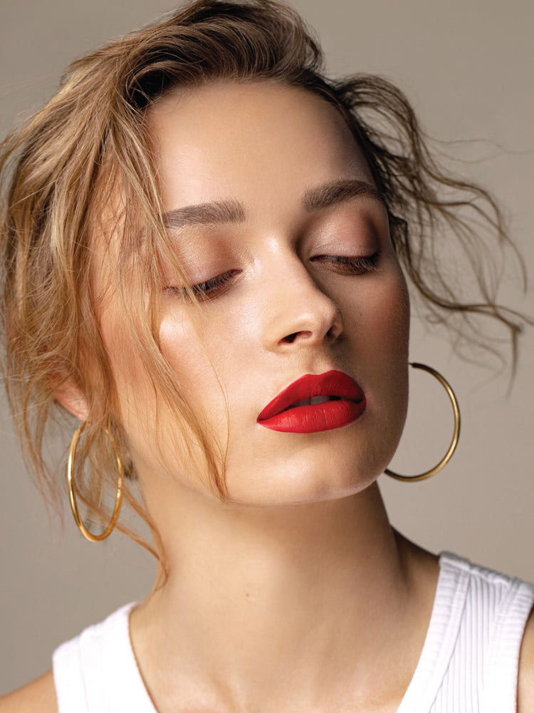 How To Use Lip Liner Red