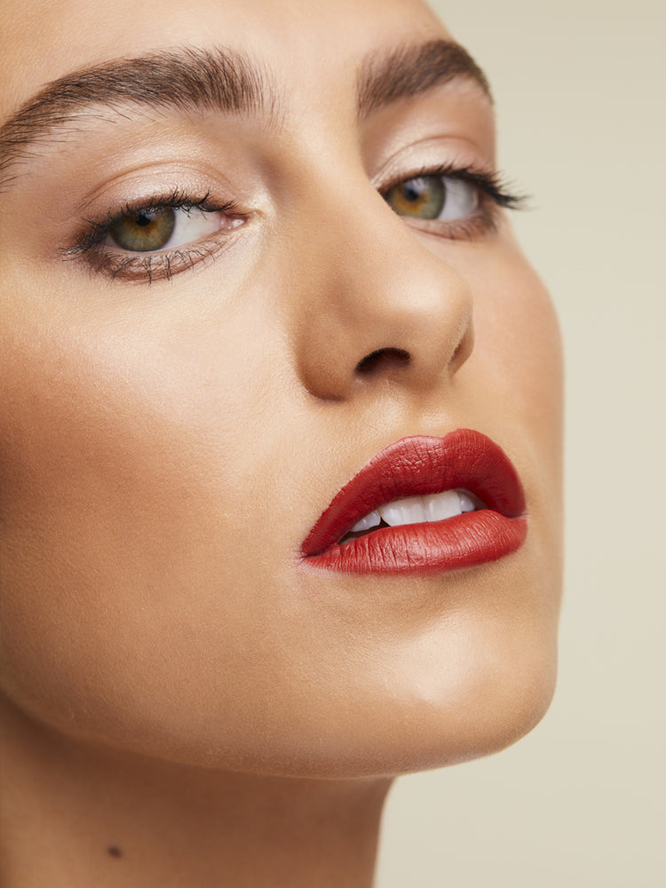 How To Use Goddess Lipstick Rhiannon Ruby
